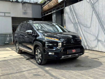 Mitsubishi Xpander Cross 2024 1.5AT,màu đen,2v8km