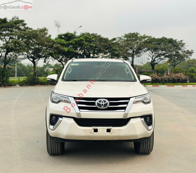 Xe Toyota Fortuner 2.7V 4x4 AT 2017