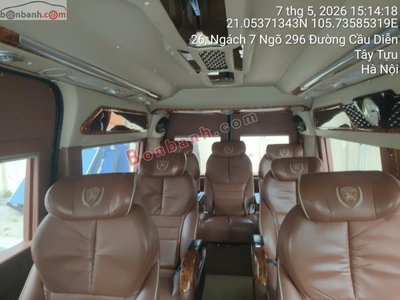 Xe Ford Transit Limousine 2018
