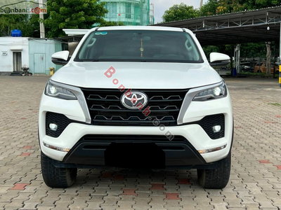 Xe Toyota Fortuner 2.4G 4x2 MT 2020