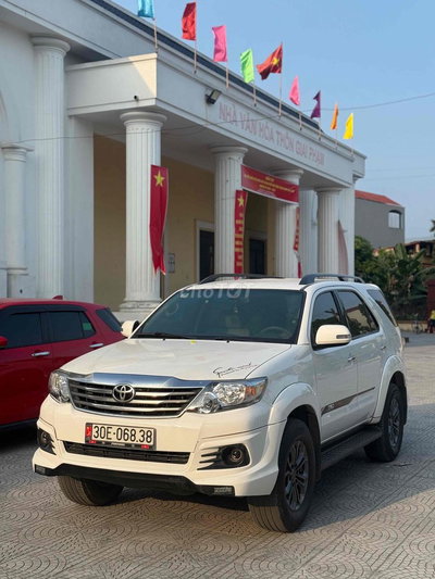Toyota Fortuner 2016 2.7 4x2 TRD Trắng