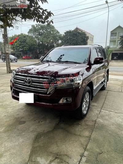 Xe Toyota Land Cruiser 4.6 V8 2020