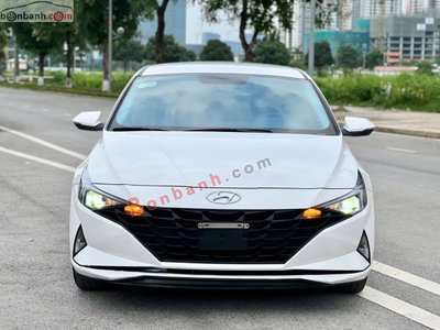 Xe Hyundai Elantra 1.6 AT Tiêu chuẩn 2024