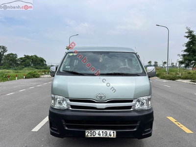 Xe Toyota Hiace Van 2.5 2010