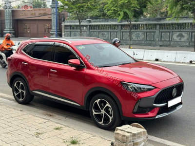 Xe MG HS 1.5T LUX 2024