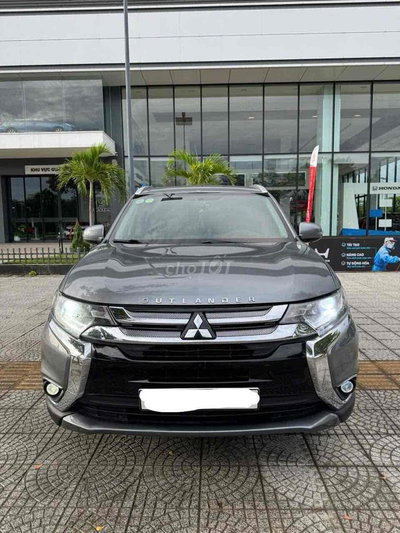 Mitsubishi Outlander 2019 CVT 90000 km Xám