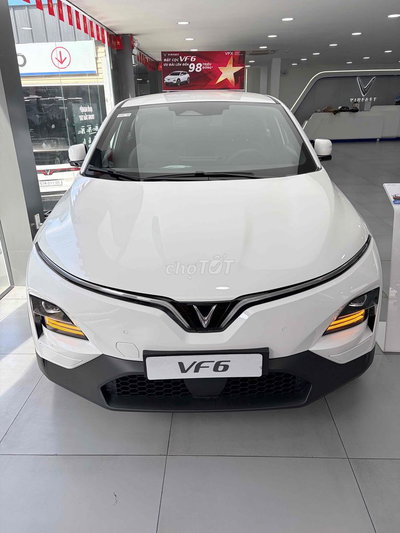 XE ĐIỆN VF6 PLUS - 70 TRIỆU NHẬN XE NGAY - HT VAY