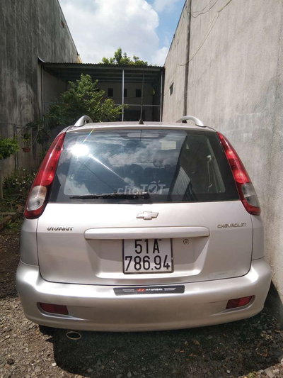 Chevrolet Vivant 7 chỗ Bạc