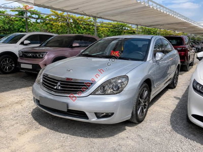 Xe Mitsubishi Grunder 2.4 AT 2009