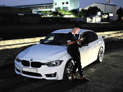 BMW 320i 2015 model 2016