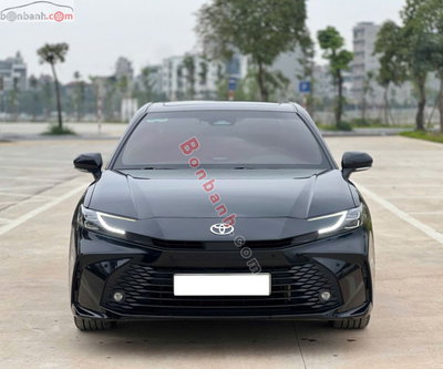Xe Toyota Camry 2.0Q 2024