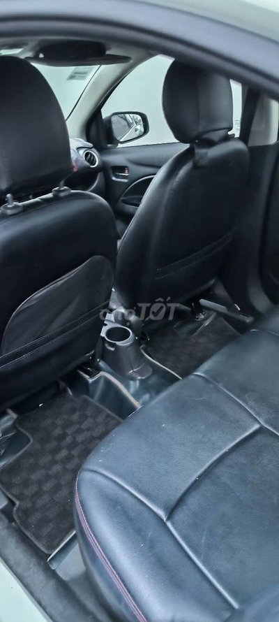 Mitsubishi Attrage CVT Eco 2019 Trắng