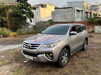 Xe Toyota Fortuner 2.4G 4x2 MT 2017