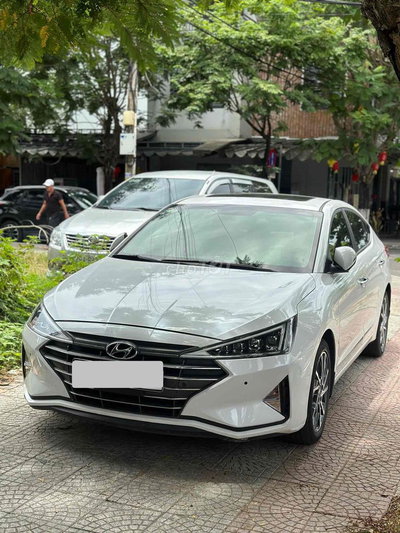 Hyundai Elantra 2021 2.0 Trắng
