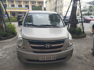 Hyundai Starex 9 chỗ, 2015 số tự động