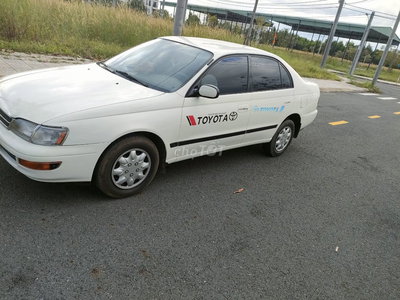 Toyota Corona Trắng Số sàn