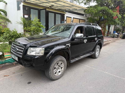 Ford Everest Đen