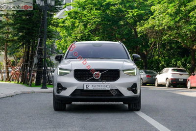 Xe Volvo XC40 Ultra B5 AWD 2025