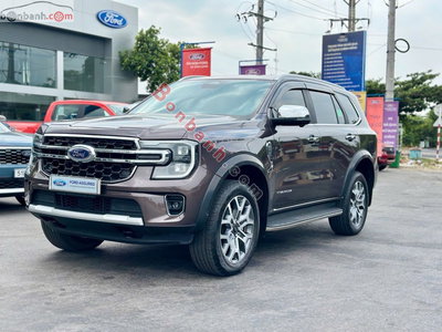 Xe Ford Everest Titanium Plus 2.0L 4x4 AT 2024