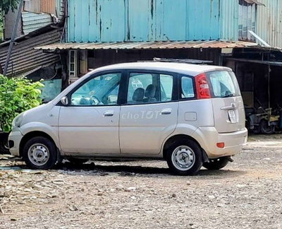 xe ôtô Suzuki 5 chổ đẹp tiết kiệm xăng