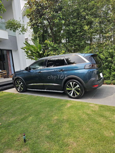 Peugeot 5008 GT 2022 Xanh Ngọc Lục Bảo