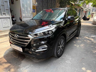 Hyundai Tucson 2.0 ( ko tiếp lái ,xe gia đình )