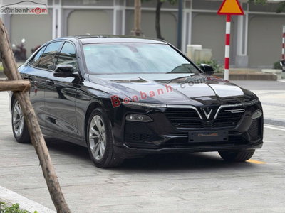 Xe VinFast Lux A 2.0 Base 2.0 AT 2021