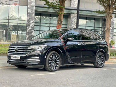 Xe Volkswagen Viloran Luxury 2024