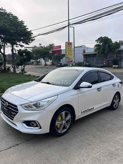 Hyundai Accent 2020 ATH Trắng 8 vạn