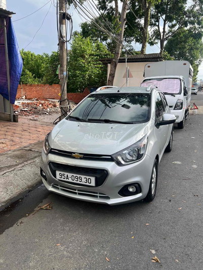 Spark 2018 1.2 LT (5 chổ) bản đủ mẫu mới
