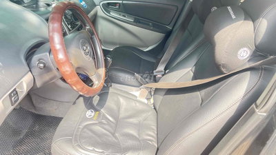 Toyota Vios màu Đen