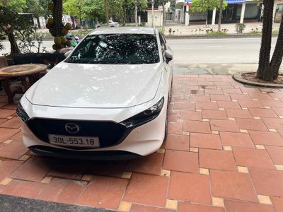 Mazda 3 Sport Luxury 2020 Trắng 45000 km