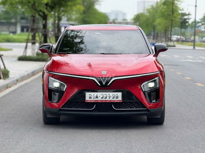 VinFast VF7 Plus 2024 Đỏ