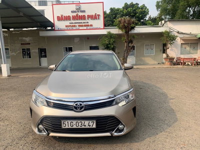 Toyota Camry 2017 Vàng cát