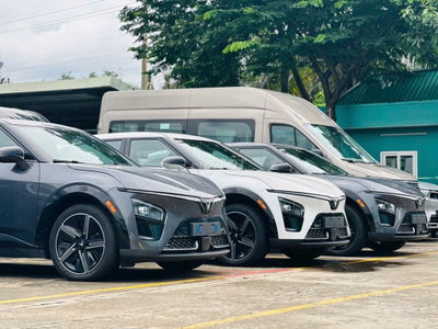 🚘 Chốt VinFast VF7 Hôm Nay – Ưu Đãi Chồng Ưu Đãi!