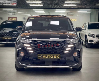Xe Hyundai Custin Cao Cấp 1.5T 2025