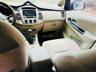Toyota Innova 2015 Bạc 128000km
