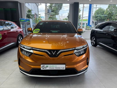 Xe điện VinFast VF8 Plus 2023 Cam