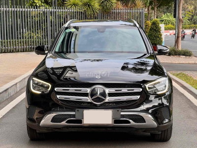 Mercedes GLC200 4Matic đen nt kem sx2022 đi 57k km