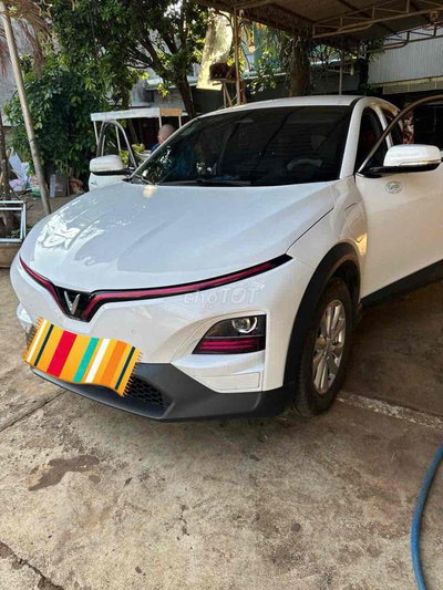 Xe điện VinFast VF6 Eco 2/2026 Trắng