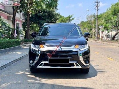 Xe Mitsubishi Outlander 2.0 CVT 2023