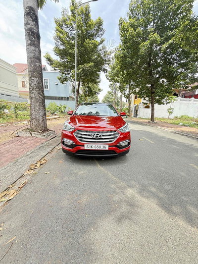 Hyundai SantaFe Đỏ 7 chỗ