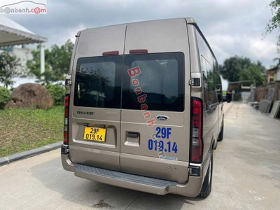 Xe Ford Transit Tiêu chuẩn 2022