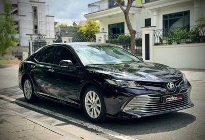 Toyota Camry 2.0G 2020 Cực Đẹp