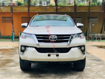 Xe Toyota Fortuner 2.4G 4x2 AT 2020