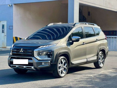 Mitsubishi Xpander Cross Xám