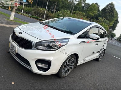 Xe Kia Rondo GAT 2018