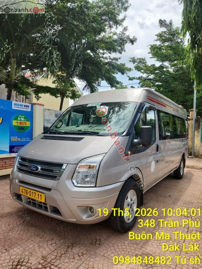 Xe Ford Transit Limousine 2016