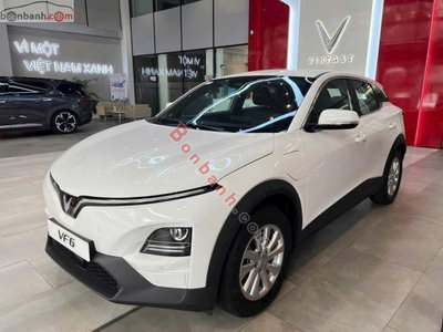 Xe VinFast VF6 Eco 2026