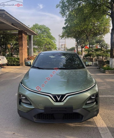 Xe VinFast VF6 Eco 2026